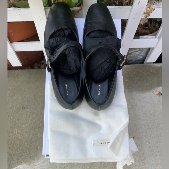 The Row Ava Mary Janes 
COLOR: Black
SIZING: 36.5 - Picture 5 of 10